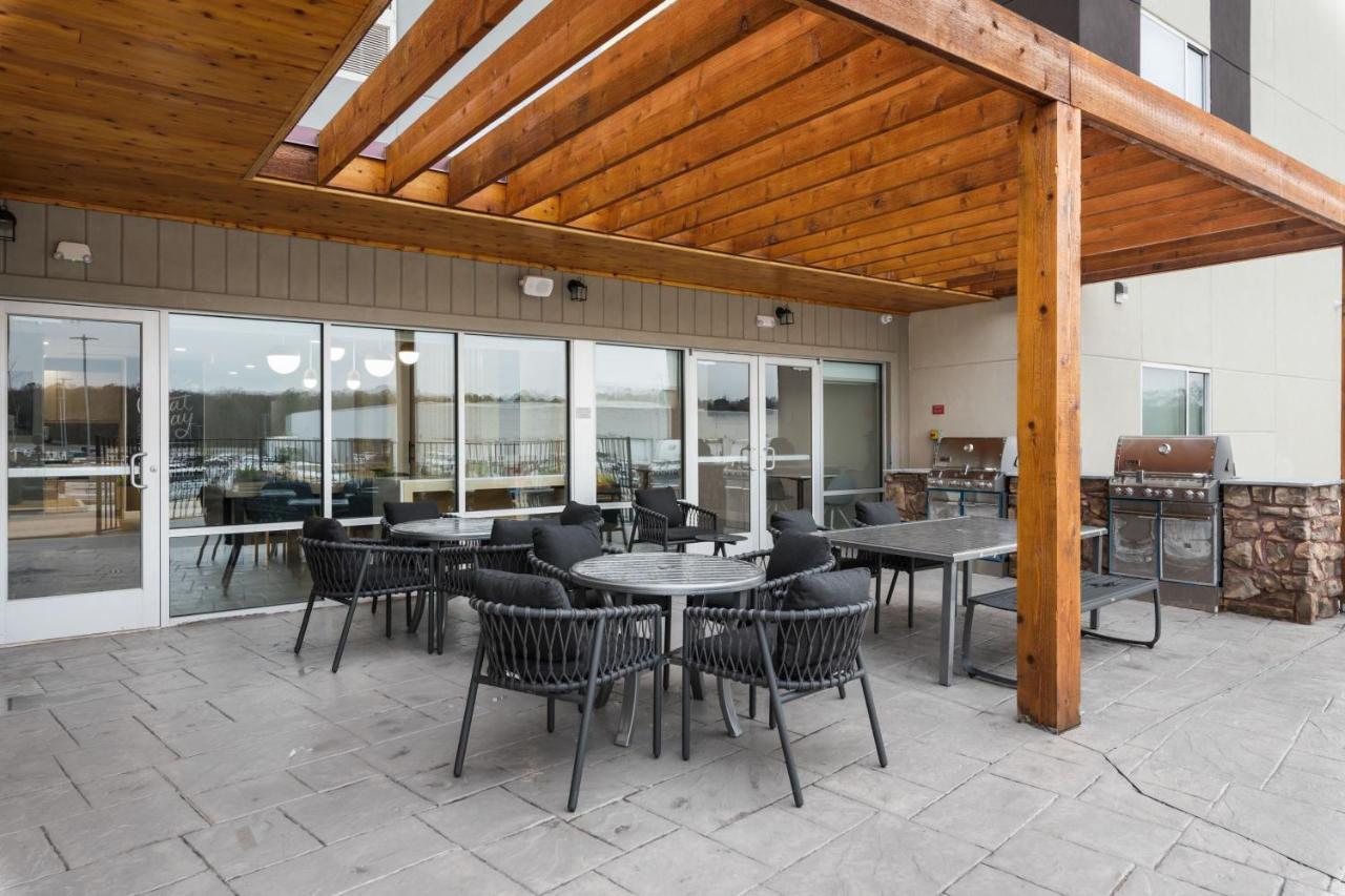 Towneplace Suites By Marriott White Hall Eksteriør bilde